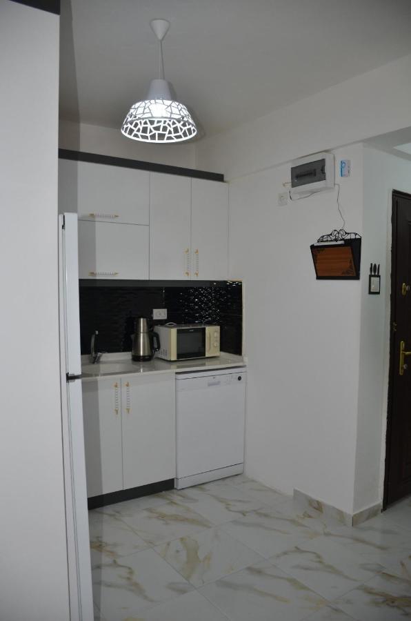 Appartement cosy et tout équipé au cœur d'Antalya Extérieur photo